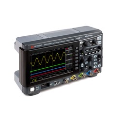 DSOX1204G Oszilloskop von Keysight, Schrägansicht