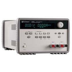 E3649A Labornetzgerät von Keysight, Schrägansicht